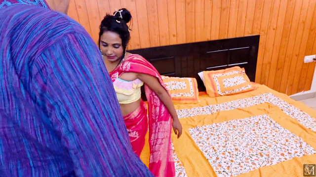 Asian Indian Desi enjoying Full Sex Threesome Video