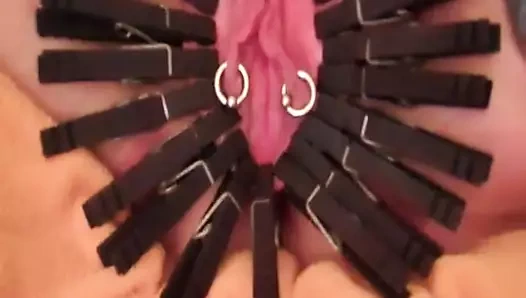 Kölenin amına işkence yapıldı