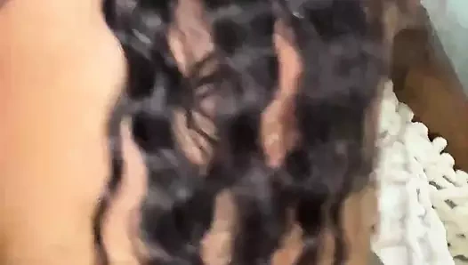 Yazmin Royal apartmanda yarakla dolmaya bayılıyor!