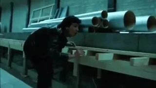 Genç kız yaşlı bir yarağı emiyor