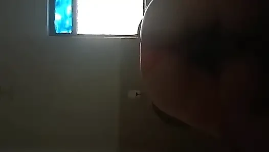 Eva sikişmeye dayanamıyor, seks yapmak için ucuz bir motele gittik