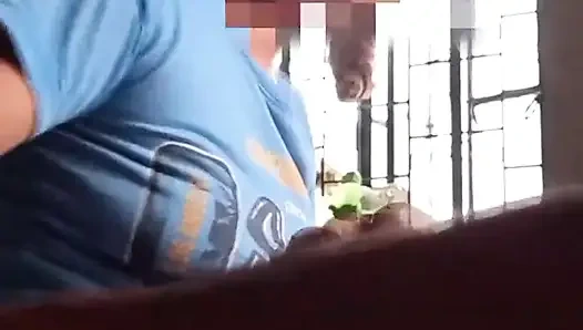 Kısa bir müzikli seks videosu