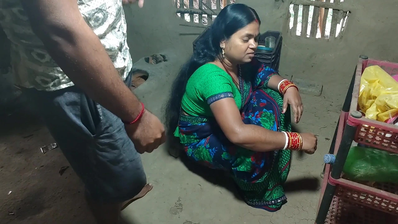 Enjoyed fucking the neighbor woman naked   village style hot fuck