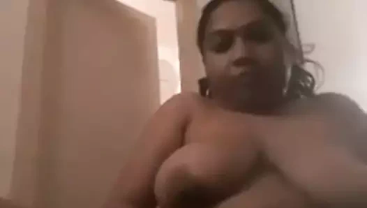 hintli kadın çıplak gösteri