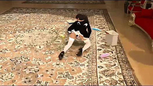 4 - moda işi - hizmetçi Julia ile alay etmek ve cezalandırmak