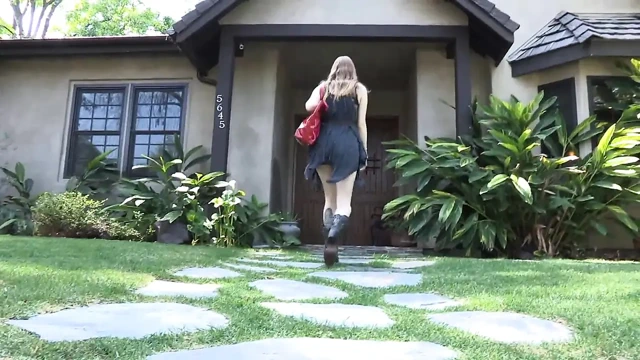 Lezbiyen hakimiyeti fetişi porno filmleri