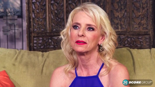 Cammille'in göt deliği için büyük zenci yarağı