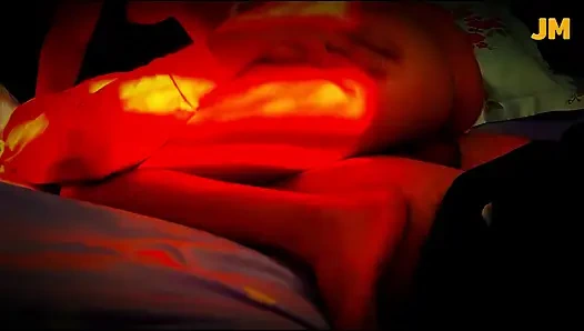 Oun yatak odasında onunla yatmam için beni ara ama geldiğimde benimle sevişmeyi deniyor(01 nis 2026)