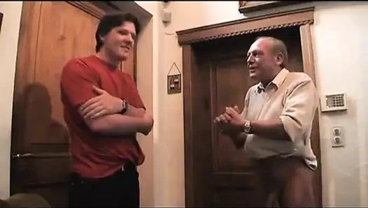 Kirli üvey baba üvey kızını sikiyor