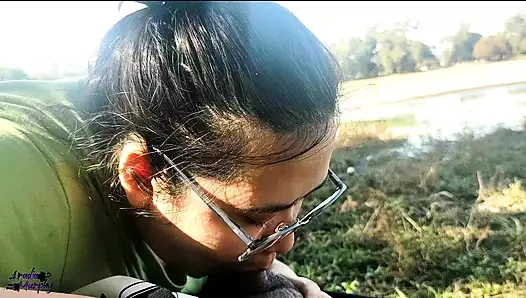 Gölde halka açık boşalma - neredeyse bizi keşfediyorlardı