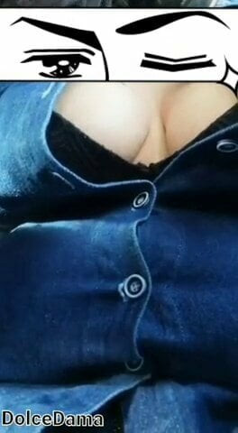 showing me a bit - mostrandome un poco