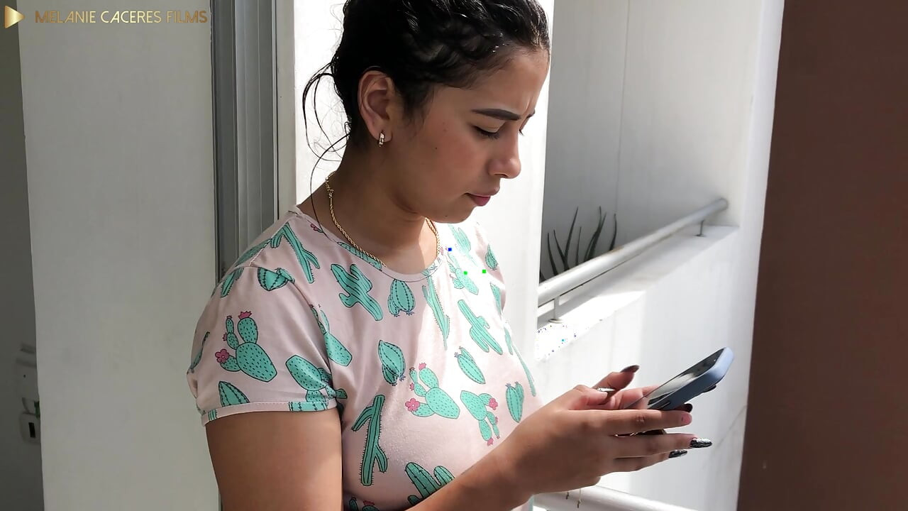 Azgın üvey anne en iyi doğum günü hediyesini veriyor - İspanyolca porno