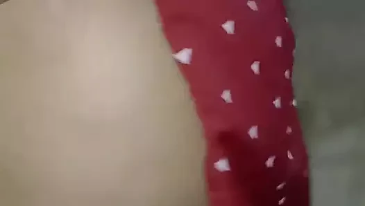 Karım Prema bana göğüslerini gösterdi ve amını parmakladı.