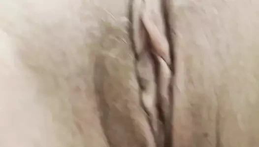 Klitoris yakın çekime bakın.... Daha yakın mümkün değil