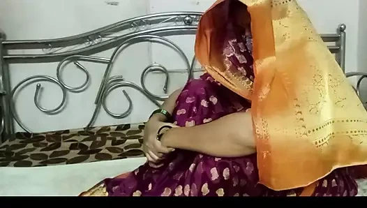 Hintli kadın kinner ile sikişiyor