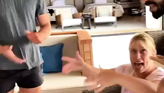 Alessandra Ambrosio - Bikini Ig video 08-11-19