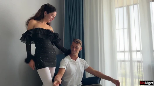 Beyaz Külotlu Çoraplı Bir Sekreterle Anal Seks - Anal