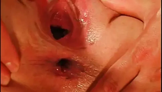 sarışın fahişe içinde çorap yapıyor götten ağza