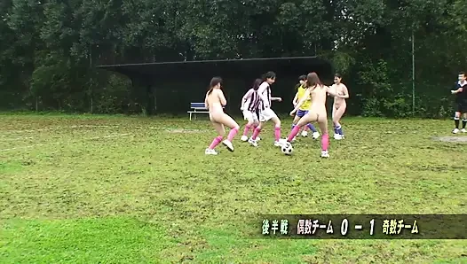 Japon futbolcu kızın kıllı amcığı sert sikiliyor - büyük dölleme patlaması!