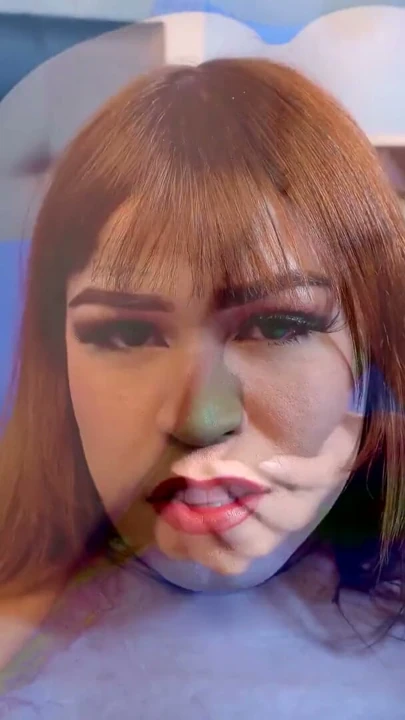 BRAZILIAN TRANSSEXUALS - Siyah Elbiseli ve Büyük Yaraklı Kızıl Brezilyalı | Klip 1