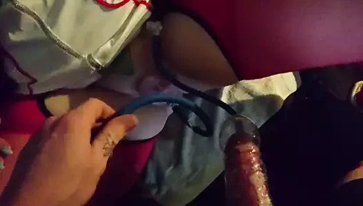 Onun ve onu pompalayan çift vakum