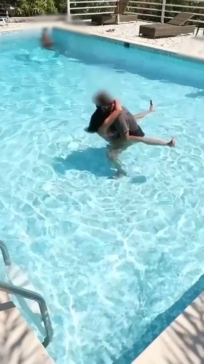Porno Villa'da sapık döl partisi! Göt deliğim herkese açık! Delik seçimi serbest! | Klip 1