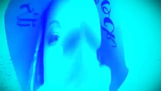 Kamp kadın kılıklı boi eğitim günü 1 kadın kılıklı klitoris ve gerçek adamın yarağı