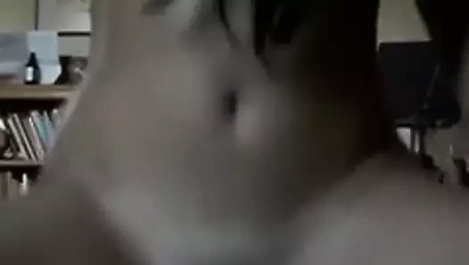 Asya sürmek yapay penis damlayan boşalmak