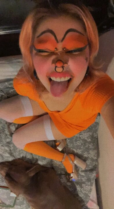 Pussy play fuck doll – birisi beni küçük sürtük gibi kullanıyor