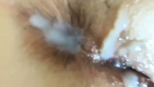 Büyük bir yarak için iki ıslak amcık! Üvey kız kardeşim ve ben! Bölüm 1.