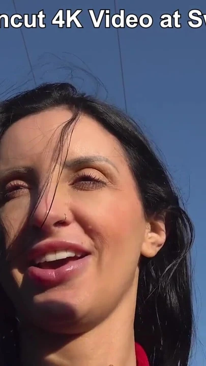Peter Stallion swhores'ta prezervatifsiz anal araba seksi için Vitoria Vontese'yi alıyor | Klip 1