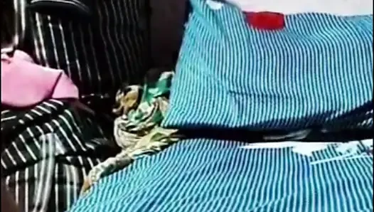 Sevimli kızların göğüsleri ve amcığı