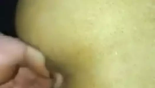 Il lui explose le cul