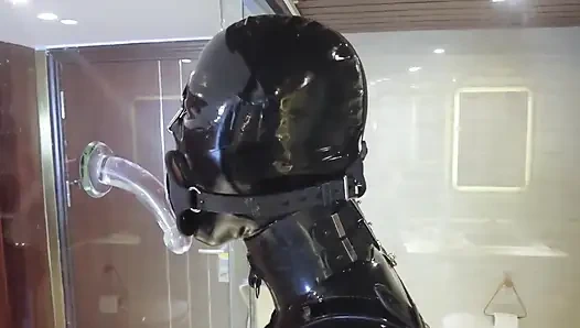 Mz20 - lateks kıyafetli kız cam odada kilitli