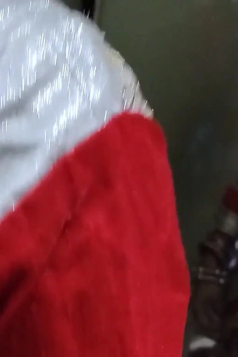 Parti dansı ağır çekim Hintçe şarkı ateşli yenge