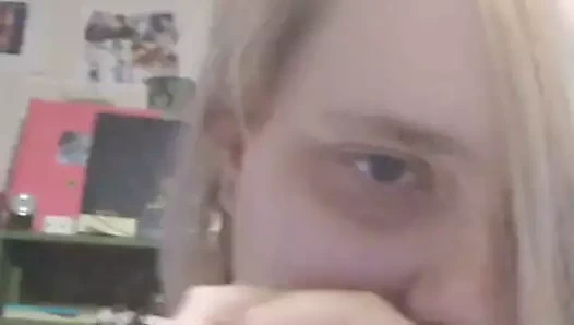 Dev memeler sürtük michelle kuş pissing ona pantolon