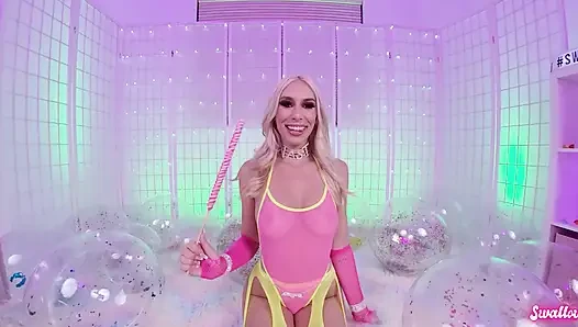 Ateşli barbie kız kay güzel mastürbasyon yapıyor ve yarak emiyor