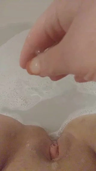 Animasyonlu kedi oyunu.