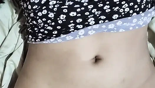 Masumiyetimle kendime dokunmayı zar zor öğrendim