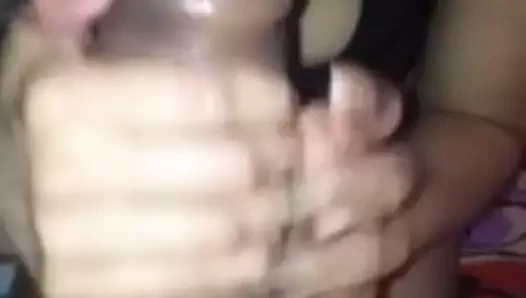 O elleri ve dudakları hatırlamak