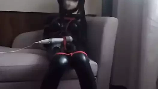 Lateks kigurumi sınırlama titreşen