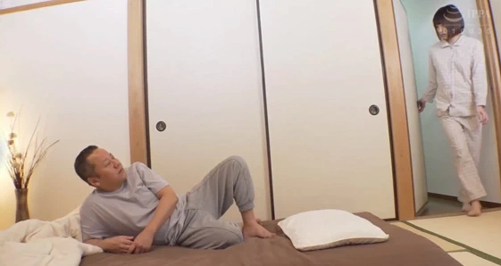 Sert seks: erkek arkadaşından uzakta üniformalı güzellik - aoi nakashiro