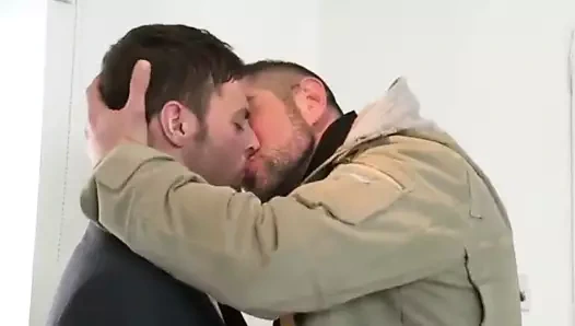 Sandro sanchez ve riley tess (whah p1)