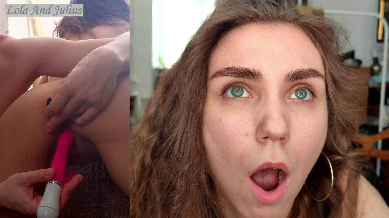Sevimli kız anal alır ve bir vibro orgazm alır