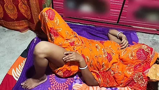 Karım ve kocam evimin tadını çıkarıyor