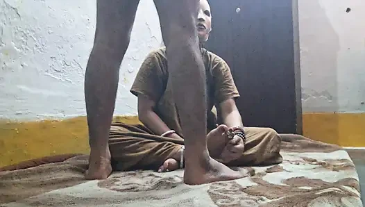 Üvey anne üvey oğlunun büyük siyah yarağına biniyor