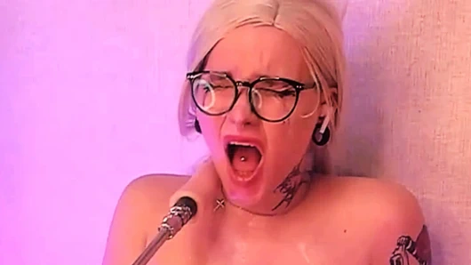 GLASSIC BLONDE TAKES TWO DILDO'S