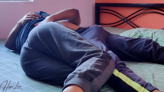 Genç Komşumla Misyoner Sikiş 18 Yaşındaki Bir  Ç'ocukla Olgun Bir Milf Olarak Fantezimi Yaşıyor.