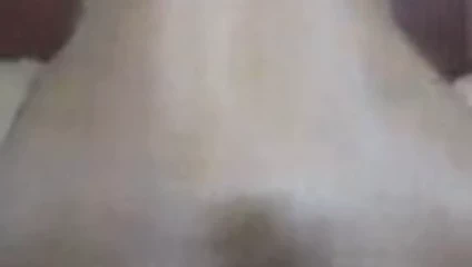 Hintli evli kadın sert sikişiyor