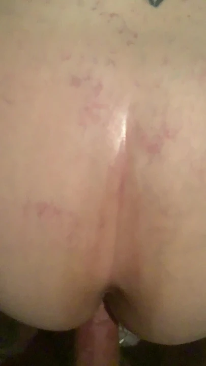 Kat принимает это медленно